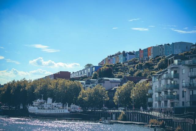 Why Serviced Accommodations in Bristol Are Gaining Popularity